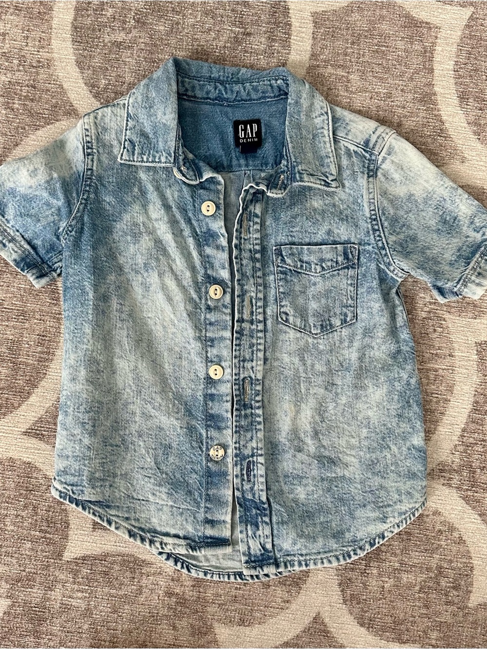 GAP Washed Denim Short Sleeve Shirt - Light Blue